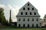 komín a fabrika