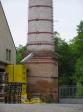 Čtyřboký podstavec přehází do dříku o kulatém profilu. (15.6.2010)