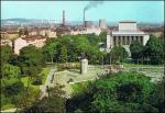 Chladicí věž vpravo. Dobová pohlednice (foto: D. Vrzák), prošlá poštou 1983