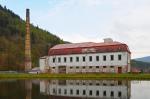 fabrika s komínem - pohled od severu (04/2010)