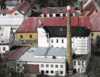 V širších souvislostech z Wakosu, v pozadí pivovar