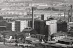 ten v centrální části obrázku (cca 1920-30; zdroj: fabriky.cz)